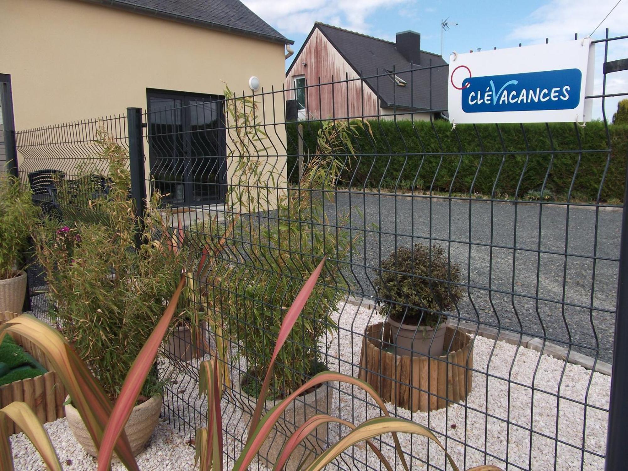 Le Logis Des Grenouilles- Gites Lamballe Exteriör bild